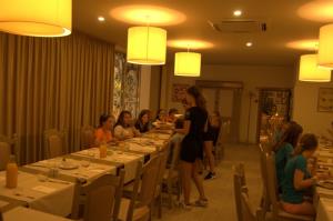 Učenci kuhali v hotelski kuhinji 13